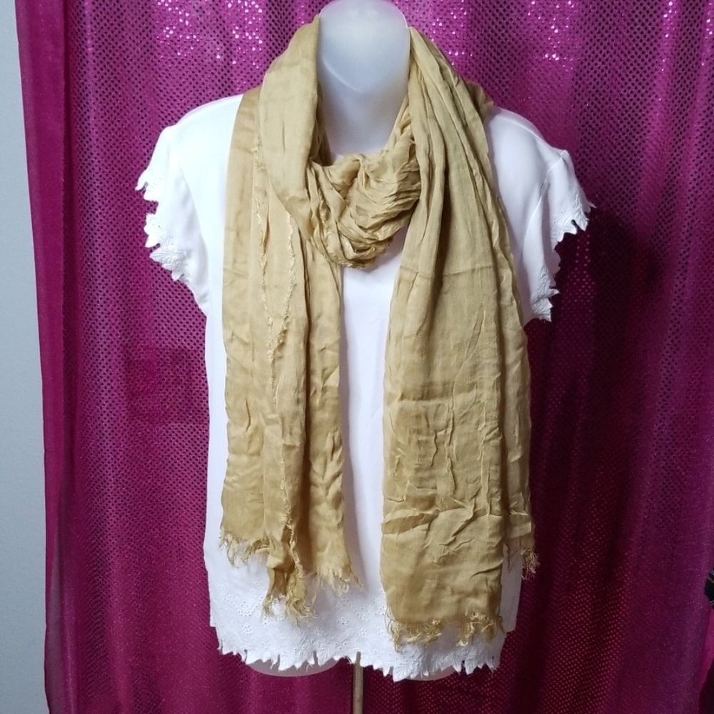 Golden scarf